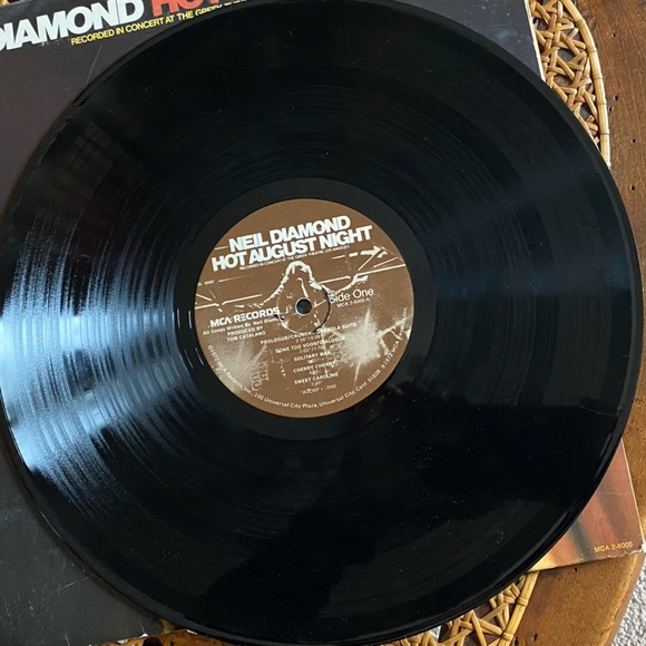 vinyl album Hot August Night. Double album. Great condition. Sweet Caroline! - Picture 12 of 16